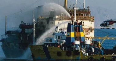 Stire din Social : Coșmarul cargoului „Fundulea”, lovit în Strâmtoarea Ormuz. Marinarii își amintesc atacul
