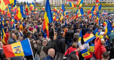 Stire din Social : Angajații de la CT BUS se plâng că muncesc într-o lună cât alții în două