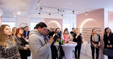 FOTO. Veşti bune pentru părinţi! S-a deschis NeoVista, prima clinică specializată în oftalmologie pediatrică din Dobrogea - 3