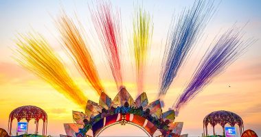 Stire din Cultură-Educație : Aventura continuă până la răsărit! Peste 65.000 de participanți doar în prima zi de NEVERSEA