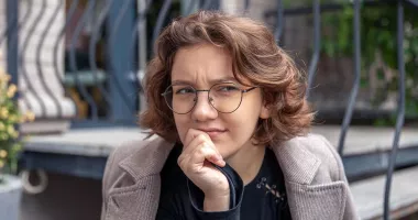 Stire din Sănătate : Aveți nevoie de ochelari? Semne și recomandări pe măsură ce îmbătrâniți