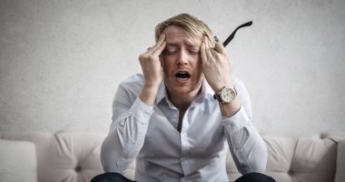 Stire din Sănătate : Ochii uscați sunt, uneori, un simptom al unor boli precum artrita reumatoidă