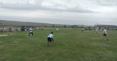 Stire din Sport : Constanța, "capitala" sportului național - oina. Preşedintele Nicolae Dobre a promovat disciplina şi în Italia