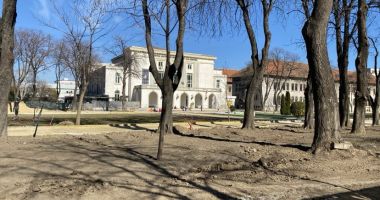 Încet, dar sigur? Va fi parcul de lângă Teatrul Național "Oleg Danovski" gata până la începutul verii? - 7