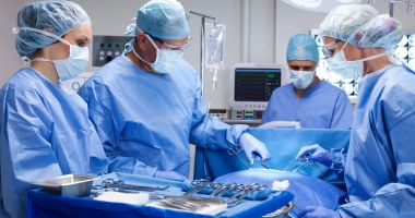 Stire din Social : Femeie de 81 de ani, cu o tumoră gigant, operată cu succes la Spitalul Medgidia