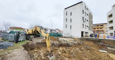 Disperare în cartierul Palazu Mare. "Te trezeşti că a căzut peretele sau că s-a surpat pământul sub tine" - 2
