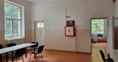 "Bătuţi" de soartă, abandonaţi de familii în secţia de Psihiatrie de la Palazu Mare - 4