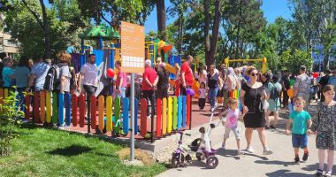 Parcul de la Gară, reabilitat şi inaugurat într-o atmosferă de basm. "Arată fantastic faţă de cum era înainte!" - 3
