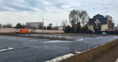 Parcarea de pe locul fostului bazar "Gorbaciov" nu le este pe plac constănţenilor. "Ne uităm la un spaţiu gol, inutil" - 2