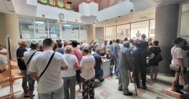 Aproape 1.700 de pensionari nemulţumiţi. "Dosarele cu probleme sunt revizuite şi li se dau banii din urmă" - 2