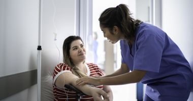 Stire din Sănătate : Perfuziile cu vitamine sporesc energia și sprijină sistemul imunitar