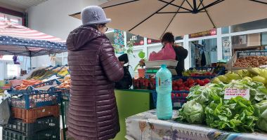 Constănțenii, șocați de prețurile din piață! Verdețuri de primăvară, la tarife de iarnă! - 2