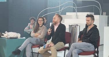 Premieră la Teatrul de Stat. O altfel de perspectivă despre "10 lucruri pe care le-am pierdut la Festivalul Mamaia" - 2