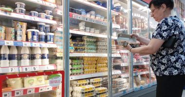 Stire din Economie : Prețurile celor 14 alimente de bază au scăzut și în supermarketurile din Constanța