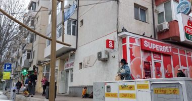 Locuitorii cartierului Faleză Nord se declară asediați de casele de pariuri - 2