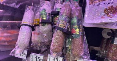 Măsuri disperate pe rafturile magazinelor, de teama hoților. "Am ajuns să punem sigilii pe salam!" - 5