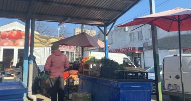 Mare atenţie la şarlatani! Legume și fructe din străinătate, vândute la tarabele din Constanța ca fiind românești - 2