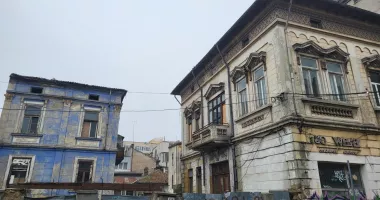 Stire din Eveniment : Pericol pe străzile Constanței! Polițiștii locali, cu ochii pe proprietarii clădirilor lăsate în paragină