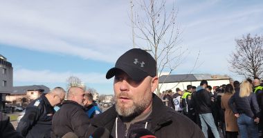 Stire din Eveniment : Polițiștii constănțeni protestează în stradă. "Ne luptăm pentru supraviețuire!"