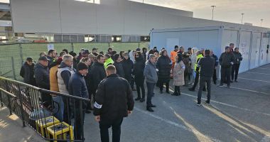 Proteste la Aeroportul „Mihail Kogălniceanu”. „Ne-a ajuns cuţitul la os”