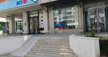 Când puneți legea în aplicare? Instituții publice și private din Constanța, inaccesibile pentru persoanele în scaun cu rotile - 5