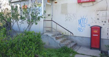 Când puneți legea în aplicare? Instituții publice și private din Constanța, inaccesibile pentru persoanele în scaun cu rotile - 2
