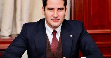 Stire din Politică-Administrație : Consilierul local PSD din Constanţa, Costin Răsăuţeanu, face presiuni pentru demararea unor proiecte importante