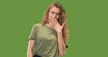 Stire din Sănătate : Respiraţia urât mirositoare, întâlnită la circa 30% dintre oameni