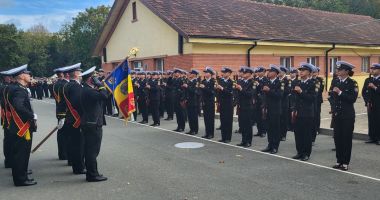 Stire din Eveniment : Momente emoționante pentru elevii și studenții din anul I ai Forțelor Navale Române