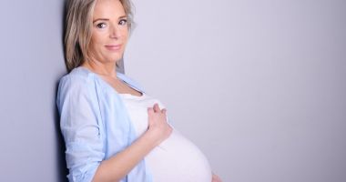 Stire din Sănătate : Sarcina după 35 de ani poate ridica anumite probleme. Care sunt complicaţiile