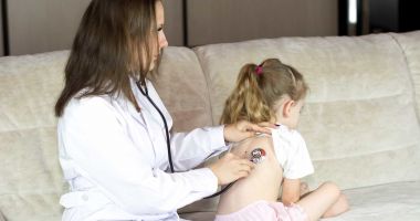 Stire din Social : Spitalul de Boli Infecţioase, asaltat de cazurile de scarlatină. „Mulţi refuză internarea, deşi este o boală contagioasă”