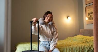 Stire din Economie : Schimbări majore pe piața chiriilor în 2025. Cât trebuie să plătiți dacă închiriați în regim hotelier