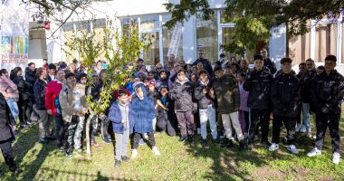 Din seria "Omul sfințește locul!". Șansă nesperată pentru 34 de elevi ai Școlii nr. 1 Mangalia - 2