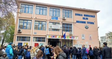 Stire din Cultură-Educație : Obiecte cu autograful marilor sportivi, scoase la licitație la Școala 30, într-un amplu eveniment caritabil