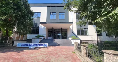 Constanța își modernizează școlile, dar un colegiu ascunde probleme grave. „Clădirea se poate prăbuși!” - 7