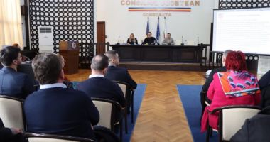 Stire din Politică-Administrație : Aleşii judeţeni din Constanţa votează bugetul de venituri şi cheltuieli pe anul 2025