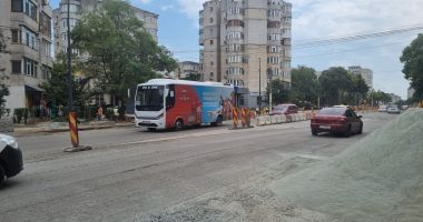 GALERIE FOTO. SENS GIRATORIU DESFIINȚAT ÎN CONSTANȚA. Primăria explică motivul: „Nu asigura elementele geometrice!” - 10