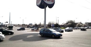 Reguli noi în sensul giratoriu: gata cu "tăiat fața" altor șoferi, fără a semnaliza! - 5