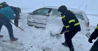 Stire din Eveniment : V-ați pregătit de iarnă? Câteva sfaturi utile de la pompierii ISU Constanța