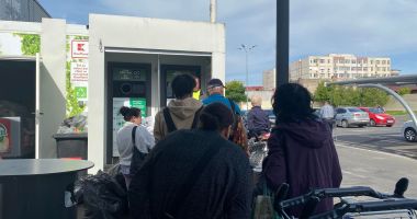 Vom fi obligați să reciclăm doar sticlele cu capac? "Le căutăm și pe acestea prin gunoi" - 2