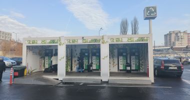 Stire din Social : Reciclarea este mai grea pe timp de iarnă! "Ne-nghesuim la căldură, în magazin"