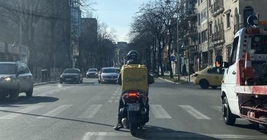 Livratorii străini fac pasul către ride-sharing! "Cum o să le explicăm unde să ne ducă?" - 2