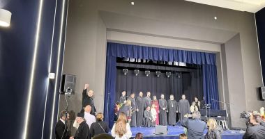 „Lu’Mina-n dar”, pe scena Club SNC: Generozitate pentru un viitor  mai bun la Techirghiol - 2