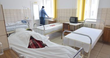 Stire din Social : Ignorat de autorități, Spitalul CF Port supraviețuiește. "Nu beneficiem de facilități din nicio parte"