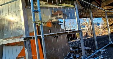 Stația CT Bus de la Poarta 2 arată ca după război. Primăria Constanța așteaptă avizele pentru a interveni - 2