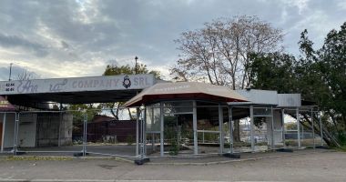Peisaj dezolant! Stația de autobuz de la Poarta 2 a devenit casa șobolanilor - 2