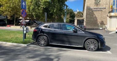 Milioane de lei investiți în stații de încărcare electrice, încă nefuncționale. „Singurele care merg sunt cele private” - 2