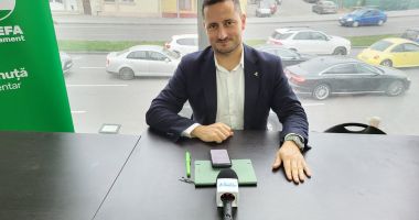 Stire din Politică-Administrație : Nicu Ştefănuţă, vizită la Constanţa. „Voi candida la europarlamentare din postura de independent”