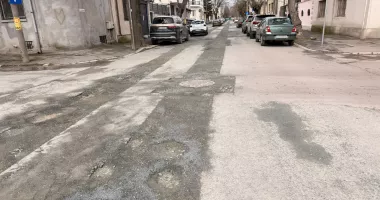 Străzi peticite și pline de pietriș în centrul Constanței. Locuitorii reclamă lucrări neterminate - 3