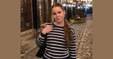 Stire din Cultură-Educație : Parcursul unei studente către performanță, "pavat" de pregătirea gratuită la matematică